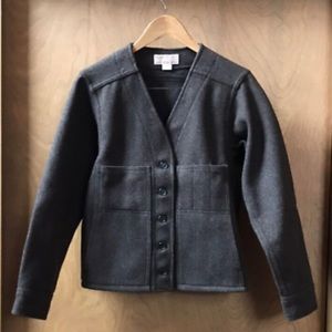FILSON WOMENS MACKINAW WOOL JACKET / VEST SIZE MEDIUM (DISCONTINUED 20005 STYLE)